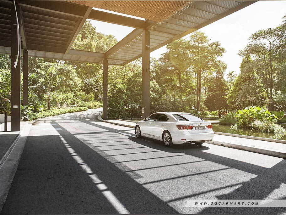 https://i.i-sgcm.com/new_cars/cars/11284/11284_g13