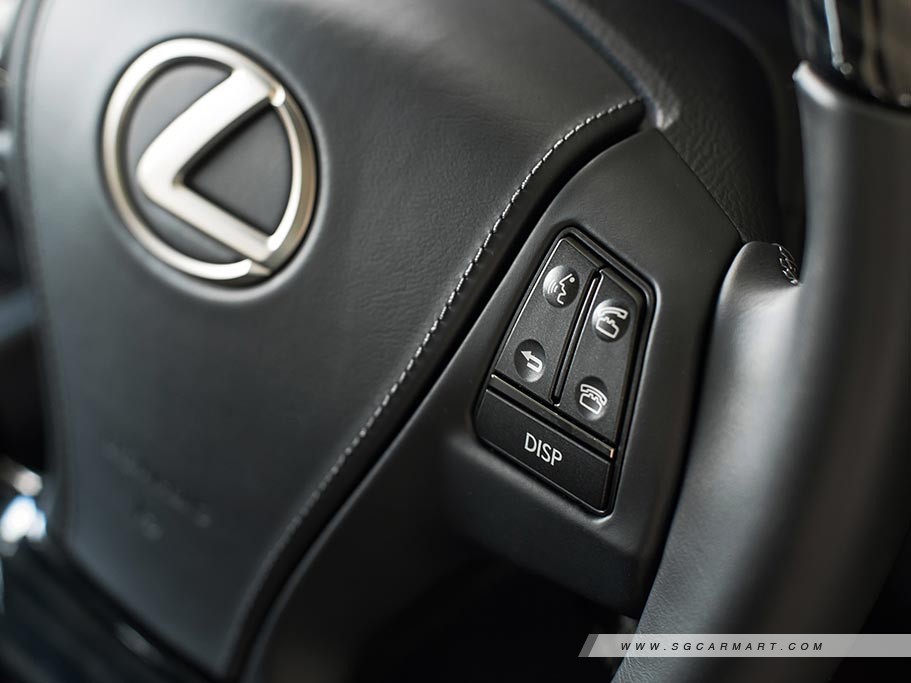 https://i.i-sgcm.com/new_cars/cars/11284/11284_g21