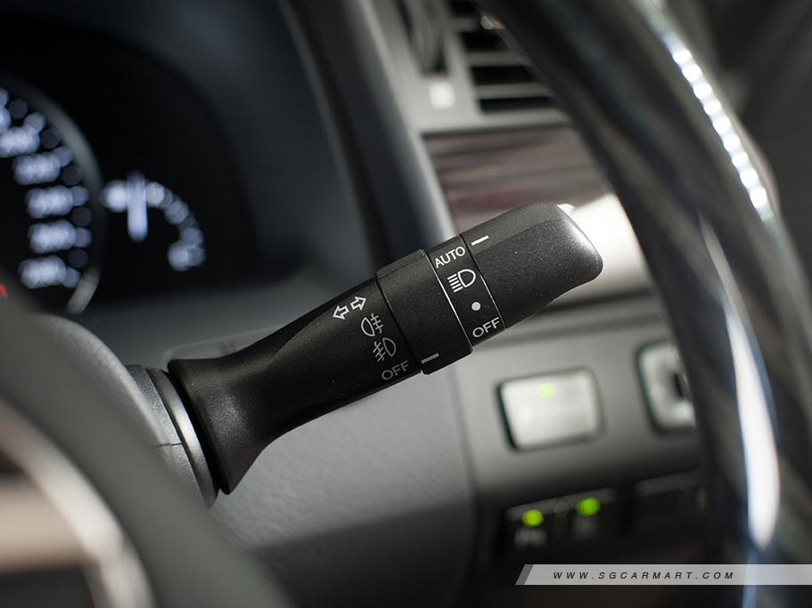 https://i.i-sgcm.com/new_cars/cars/11284/11284_g23