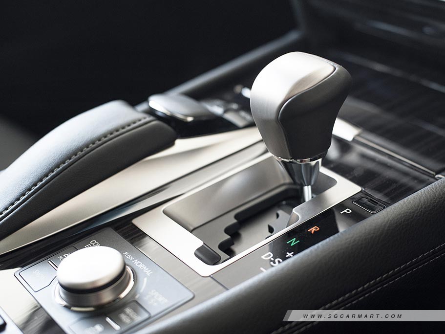 https://i.i-sgcm.com/new_cars/cars/11284/11284_g30