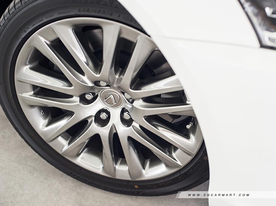 https://i.i-sgcm.com/new_cars/cars/11284/11284_g45