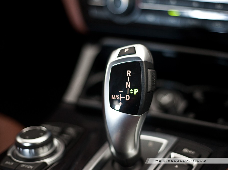https://i.i-sgcm.com/new_cars/cars/11285/11285_g21