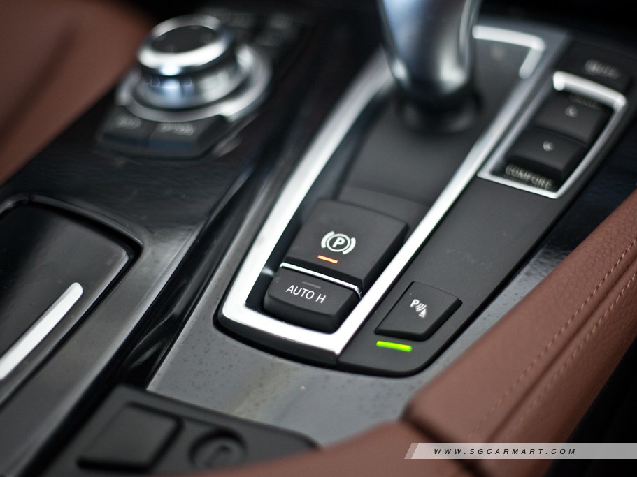 https://i.i-sgcm.com/new_cars/cars/11285/11285_g22