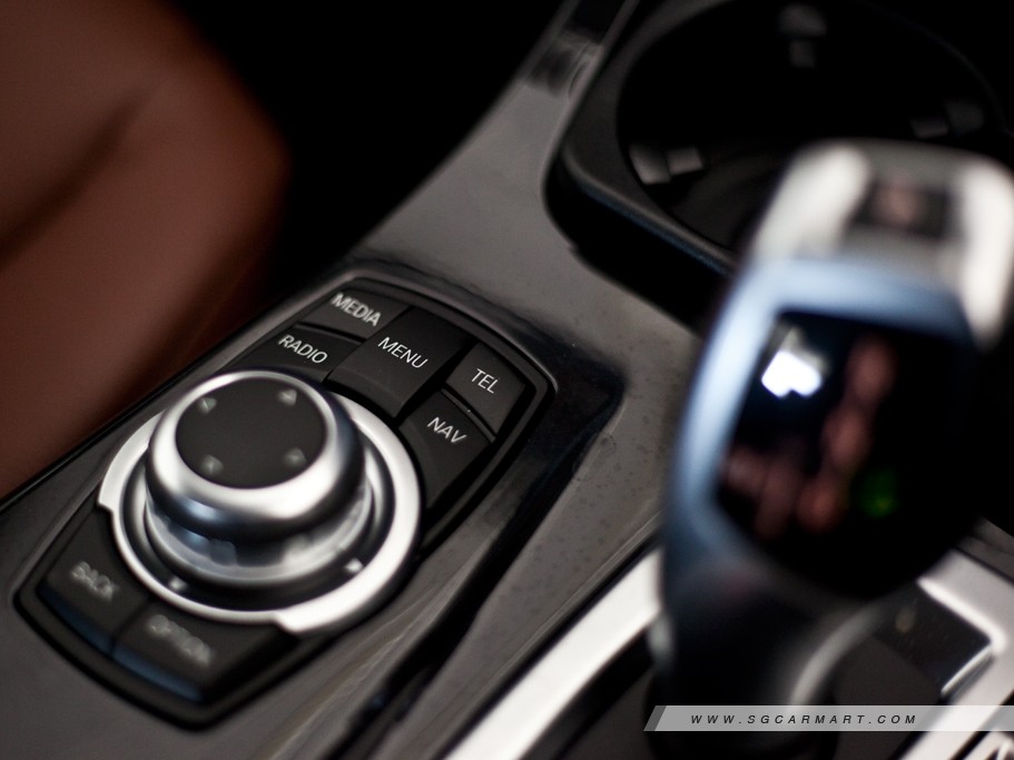 https://i.i-sgcm.com/new_cars/cars/11285/11285_g23