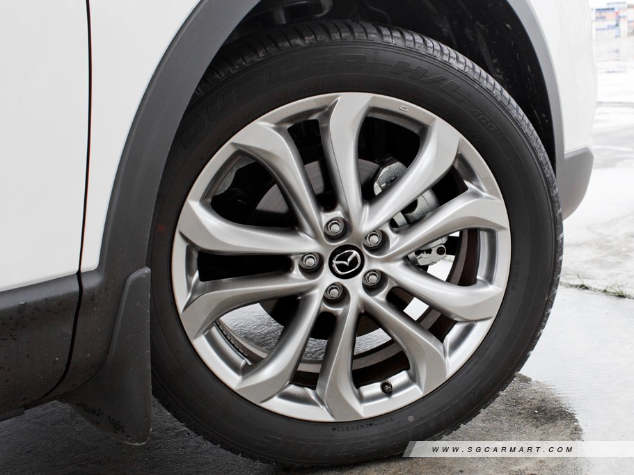https://i.i-sgcm.com/new_cars/cars/11287/11287_g13