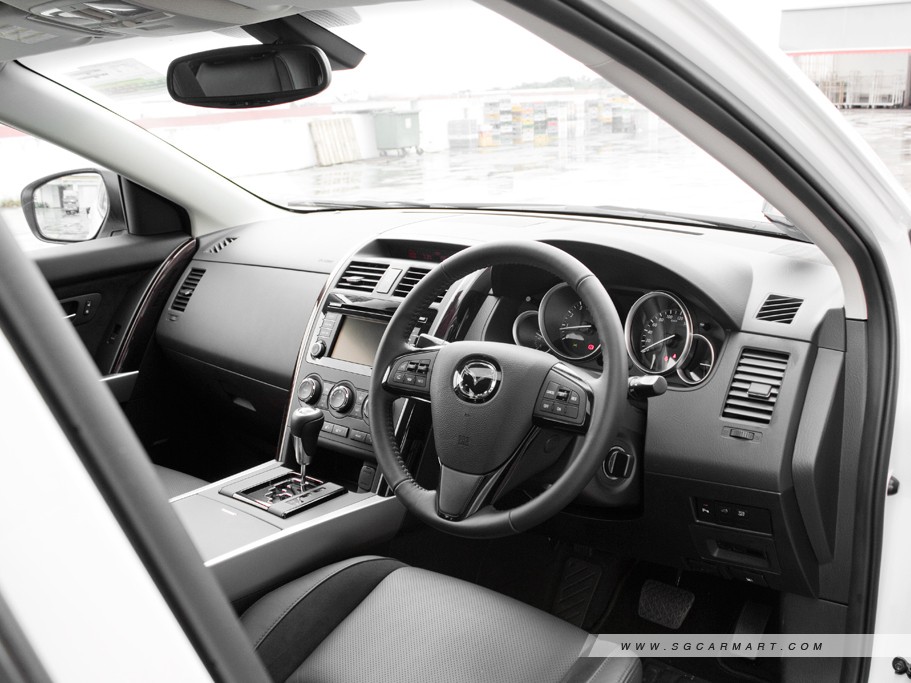 https://i.i-sgcm.com/new_cars/cars/11287/11287_g17