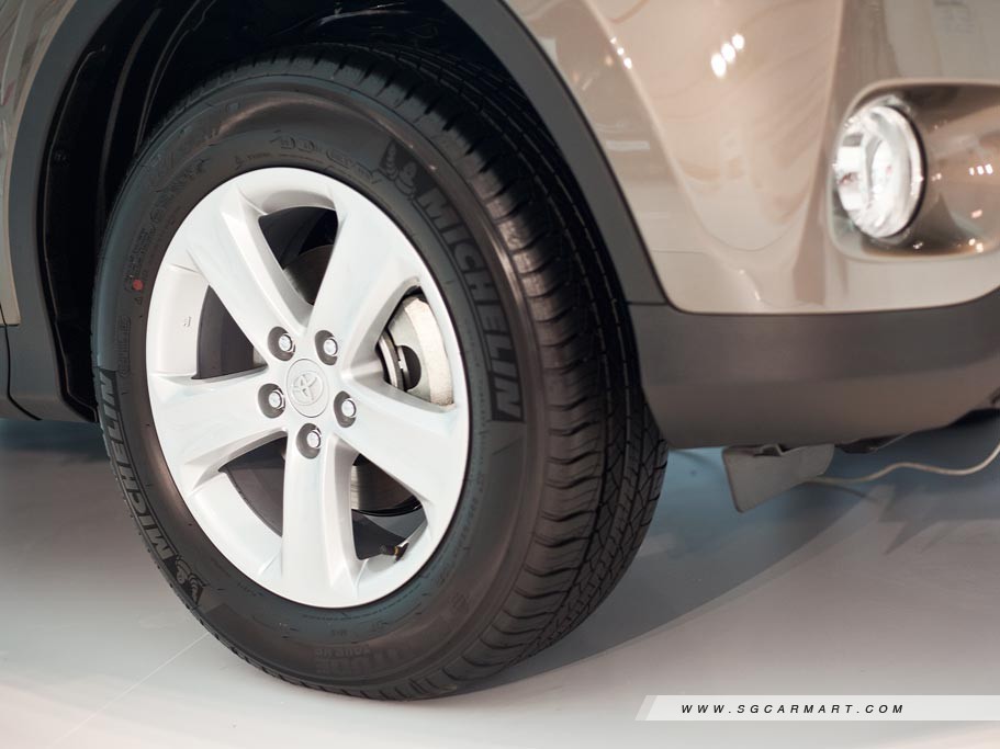 https://i.i-sgcm.com/new_cars/cars/11293/11293_g14
