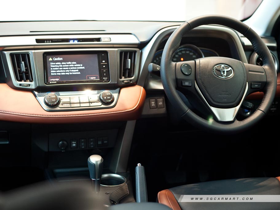 https://i.i-sgcm.com/new_cars/cars/11293/11293_g17