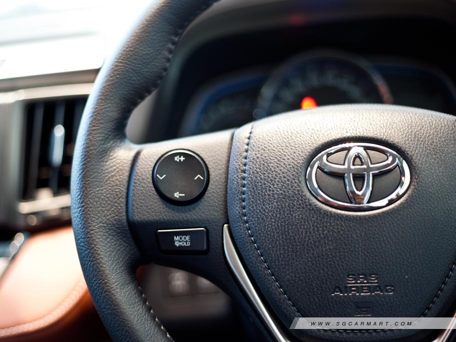 https://i.i-sgcm.com/new_cars/cars/11293/11293_g19