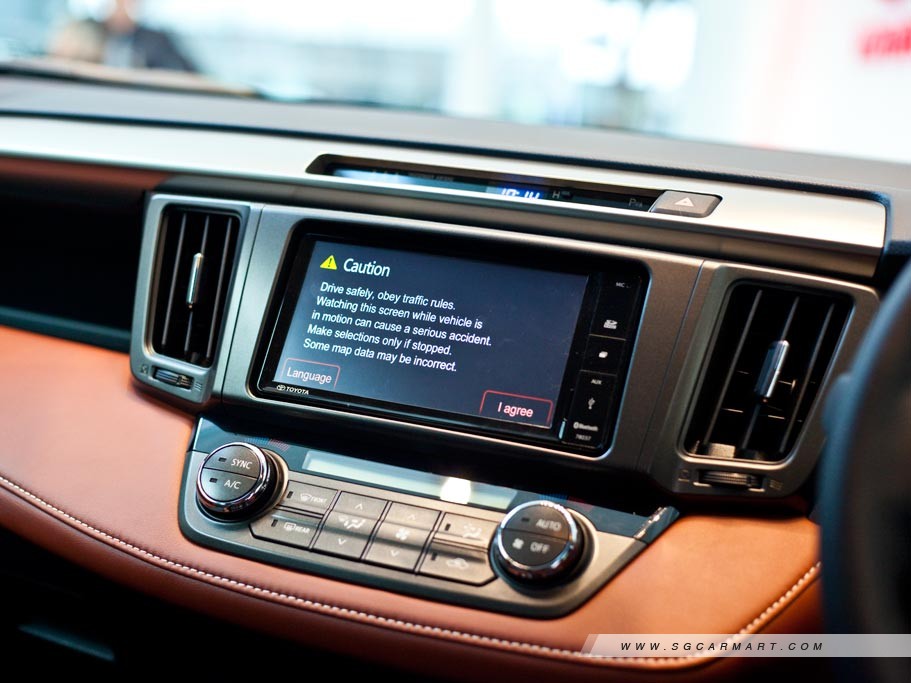 https://i.i-sgcm.com/new_cars/cars/11293/11293_g22