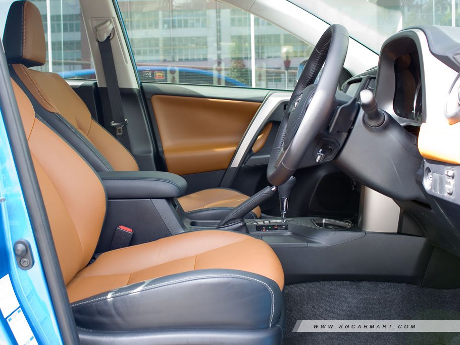 https://i.i-sgcm.com/new_cars/cars/11293/11293_g54