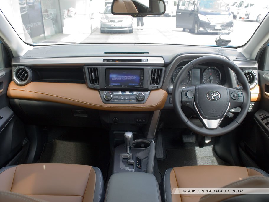 https://i.i-sgcm.com/new_cars/cars/11293/11293_g56