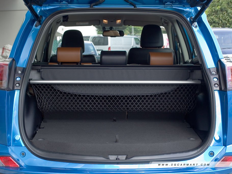 https://i.i-sgcm.com/new_cars/cars/11293/11293_g67