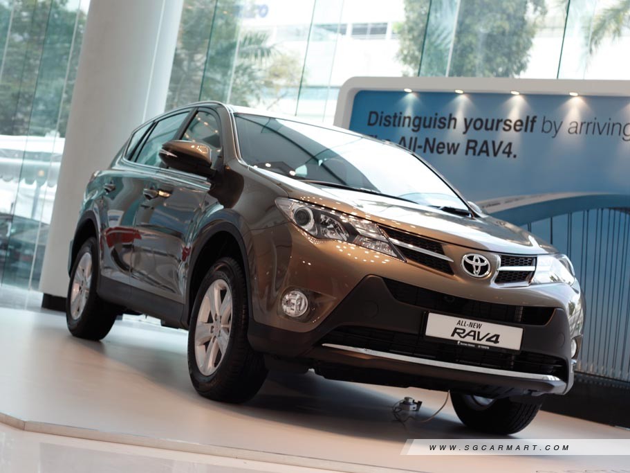 https://i.i-sgcm.com/new_cars/cars/11293/11293_g7