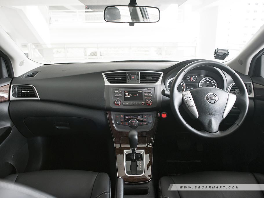 https://i.i-sgcm.com/new_cars/cars/11294/11294_g16