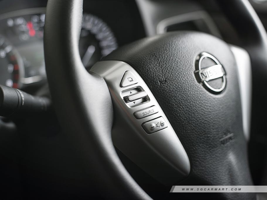 https://i.i-sgcm.com/new_cars/cars/11294/11294_g17