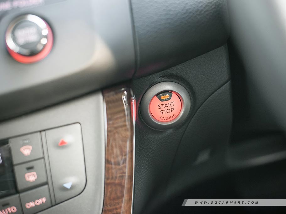 https://i.i-sgcm.com/new_cars/cars/11294/11294_g22