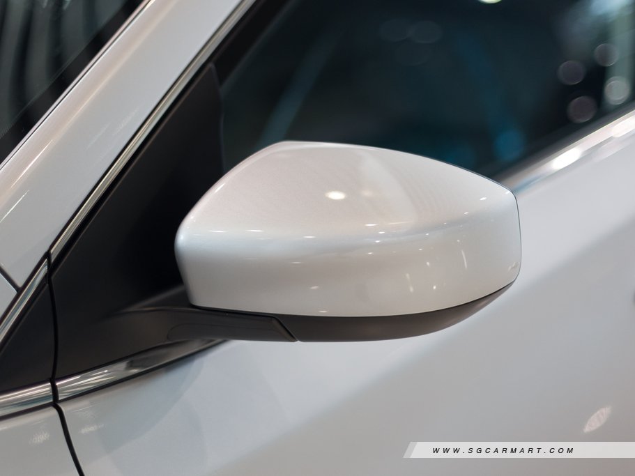 https://i.i-sgcm.com/new_cars/cars/11294/11294_g38