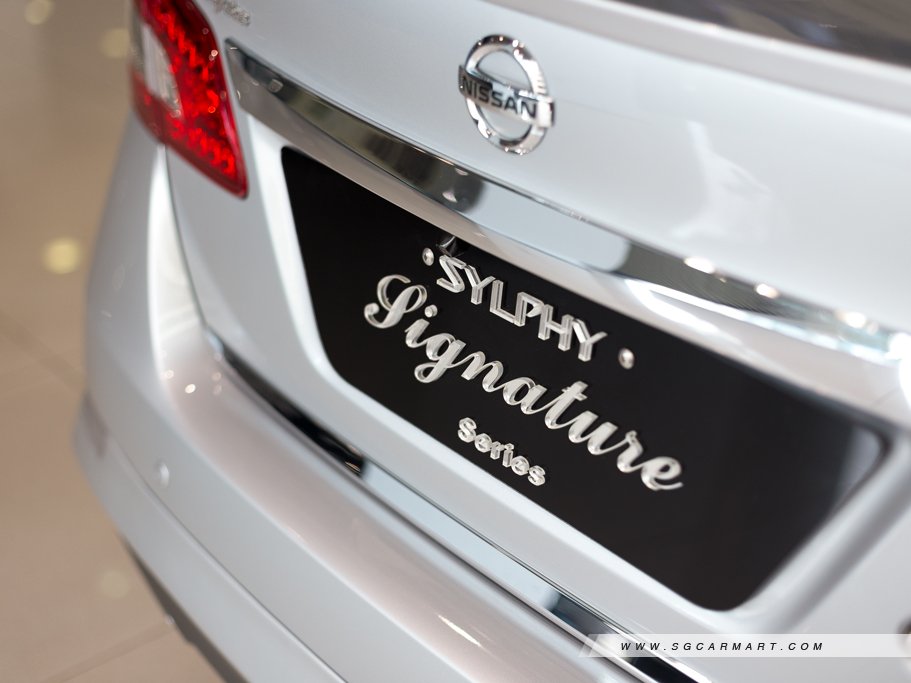 https://i.i-sgcm.com/new_cars/cars/11294/11294_g42