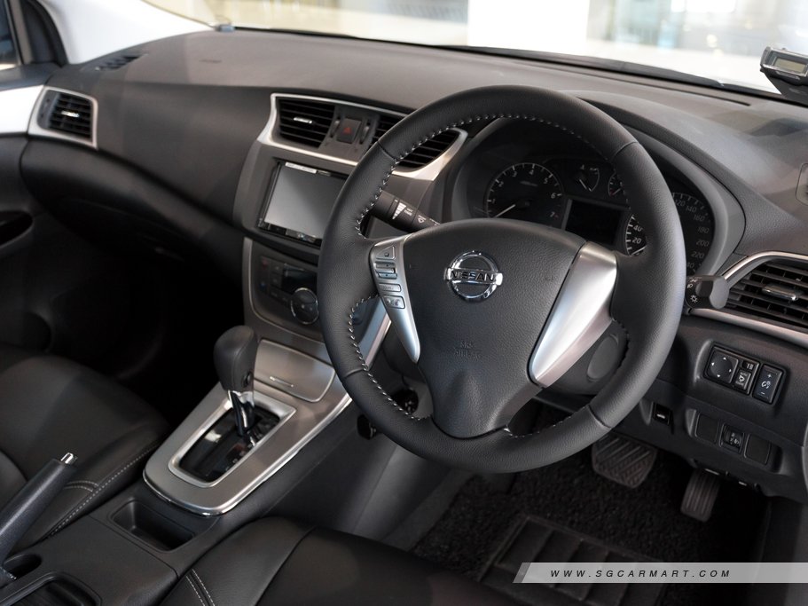 https://i.i-sgcm.com/new_cars/cars/11294/11294_g47