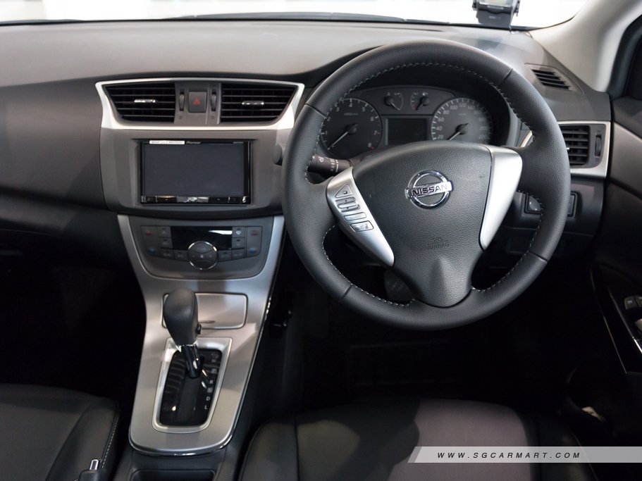 https://i.i-sgcm.com/new_cars/cars/11294/11294_g48