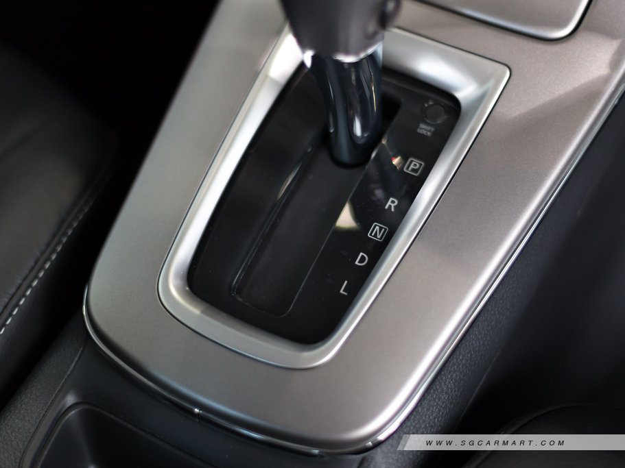 https://i.i-sgcm.com/new_cars/cars/11294/11294_g54