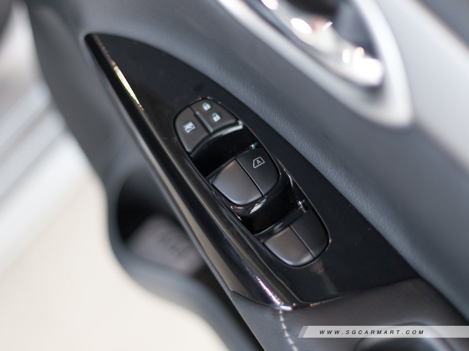 https://i.i-sgcm.com/new_cars/cars/11294/11294_g55