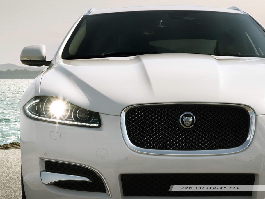 https://i.i-sgcm.com/new_cars/cars/11296/11296_g4