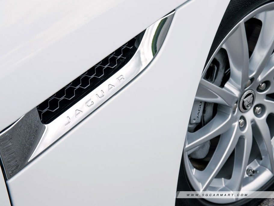 https://i.i-sgcm.com/new_cars/cars/11299/11299_g6