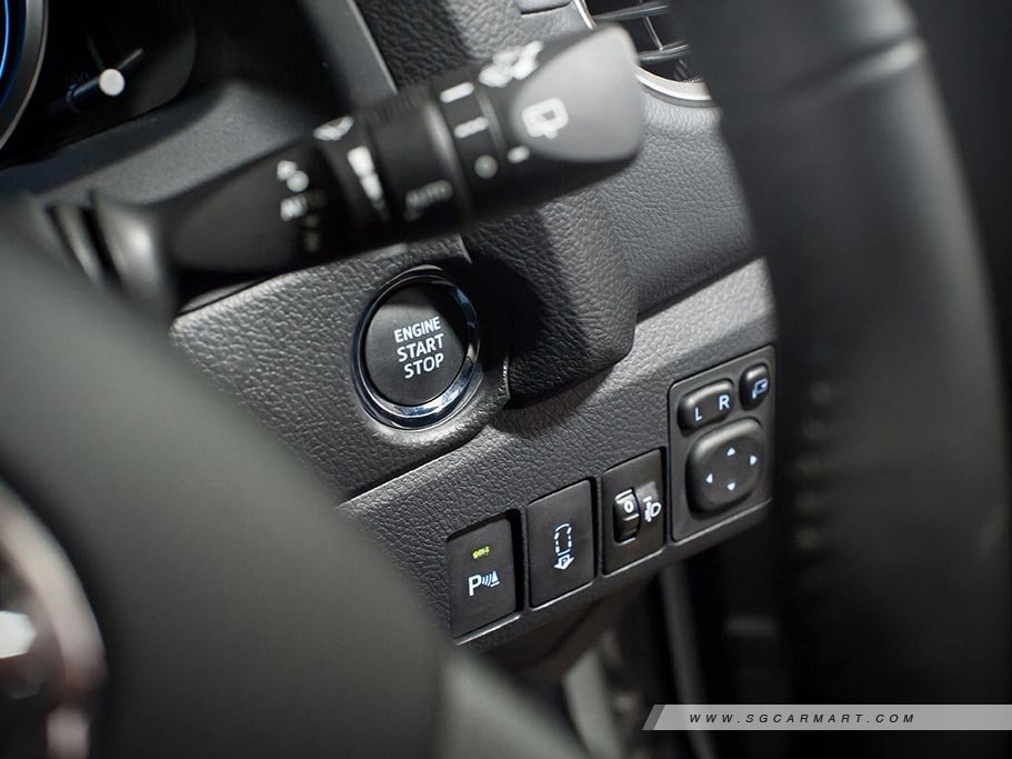 https://i.i-sgcm.com/new_cars/cars/11303/11303_g26