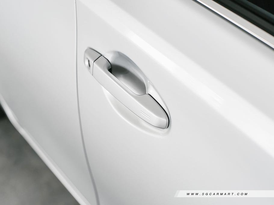https://i.i-sgcm.com/new_cars/cars/11303/11303_g7