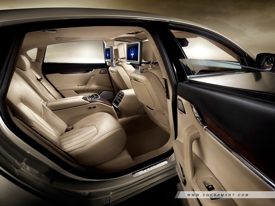 https://i.i-sgcm.com/new_cars/cars/11305/11305_g11