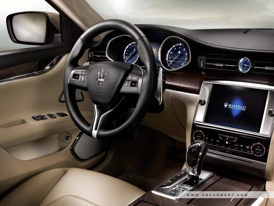 https://i.i-sgcm.com/new_cars/cars/11305/11305_g12