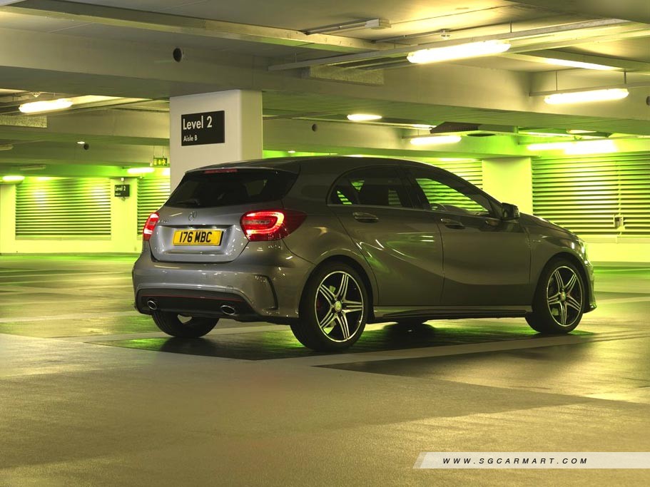 https://i.i-sgcm.com/new_cars/cars/11306/11306_g15