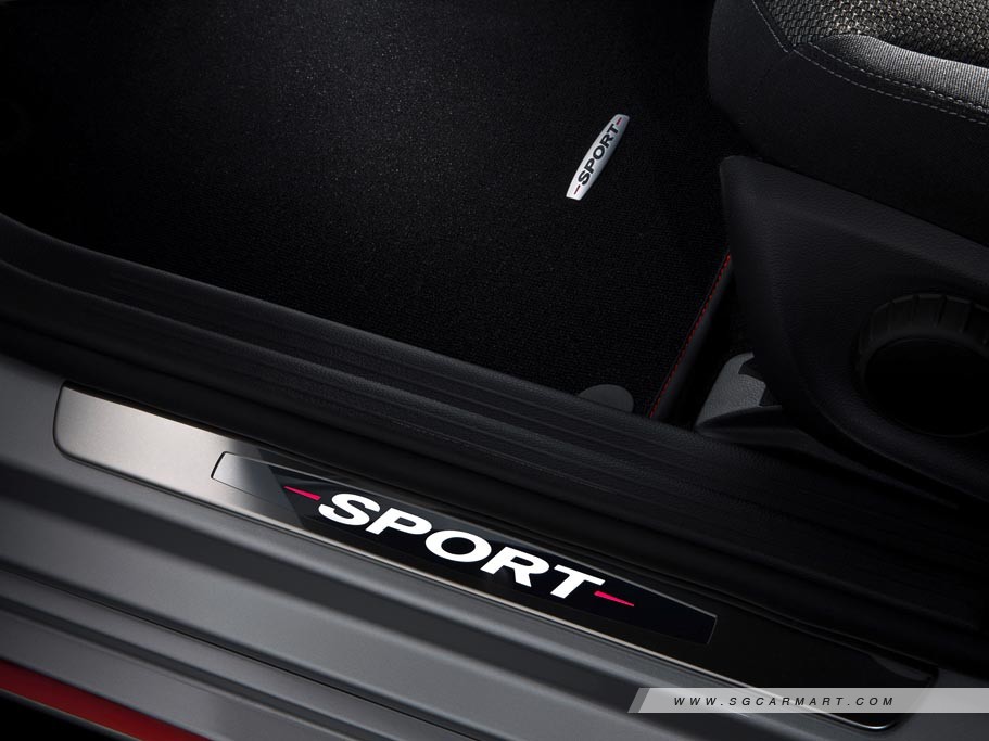 https://i.i-sgcm.com/new_cars/cars/11306/11306_g17