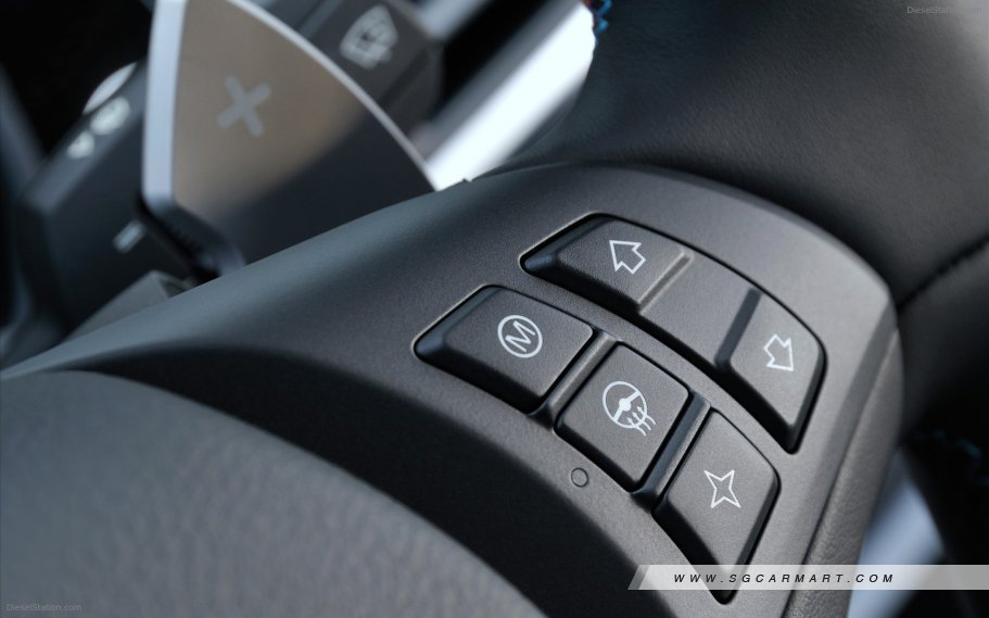 https://i.i-sgcm.com/new_cars/cars/11307/11307_g10
