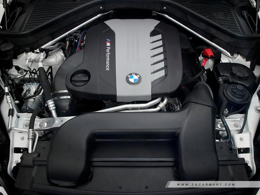 https://i.i-sgcm.com/new_cars/cars/11307/11307_g12