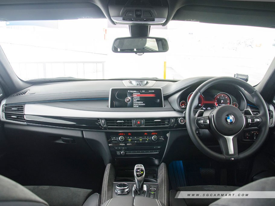 https://i.i-sgcm.com/new_cars/cars/11308/11308_g15
