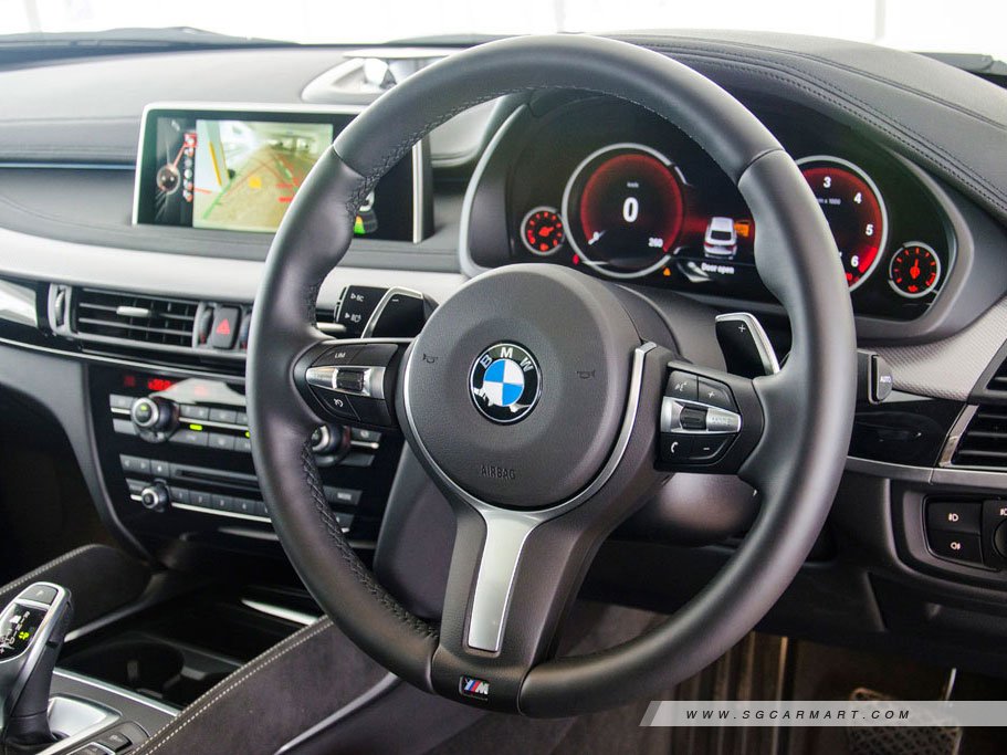 https://i.i-sgcm.com/new_cars/cars/11308/11308_g16