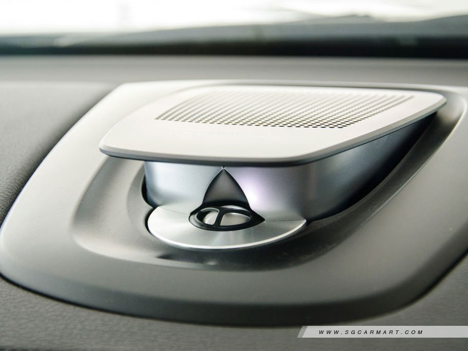 https://i.i-sgcm.com/new_cars/cars/11308/11308_g22