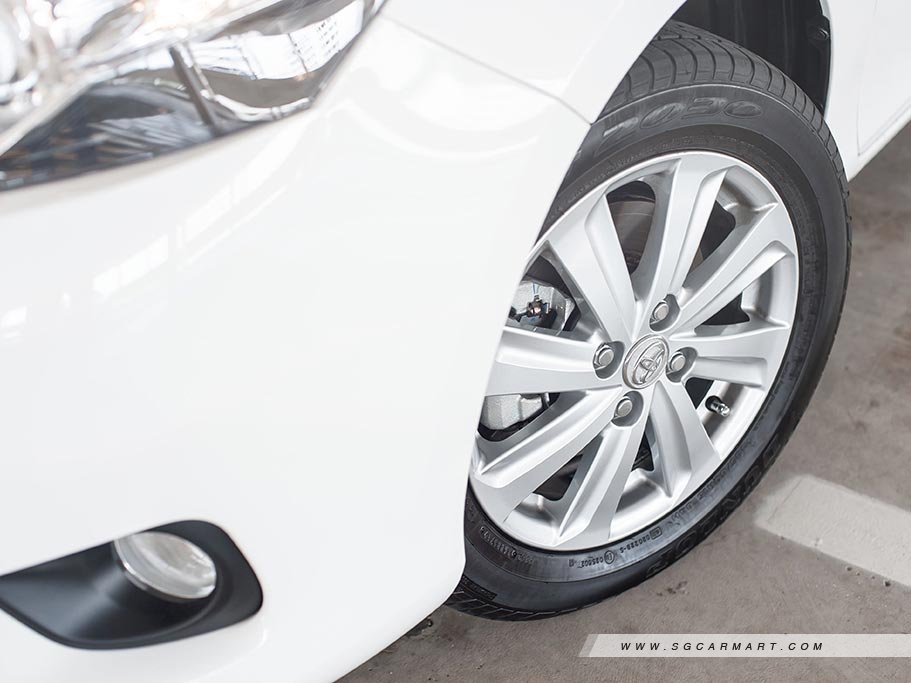 https://i.i-sgcm.com/new_cars/cars/11315/11315_g18