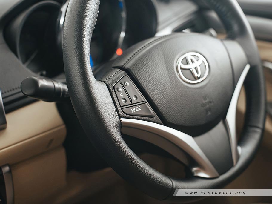https://i.i-sgcm.com/new_cars/cars/11315/11315_g27