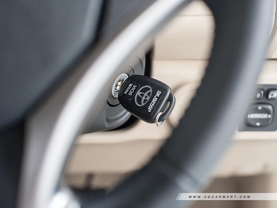 https://i.i-sgcm.com/new_cars/cars/11315/11315_g38