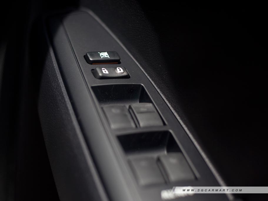 https://i.i-sgcm.com/new_cars/cars/11325/11325_g25