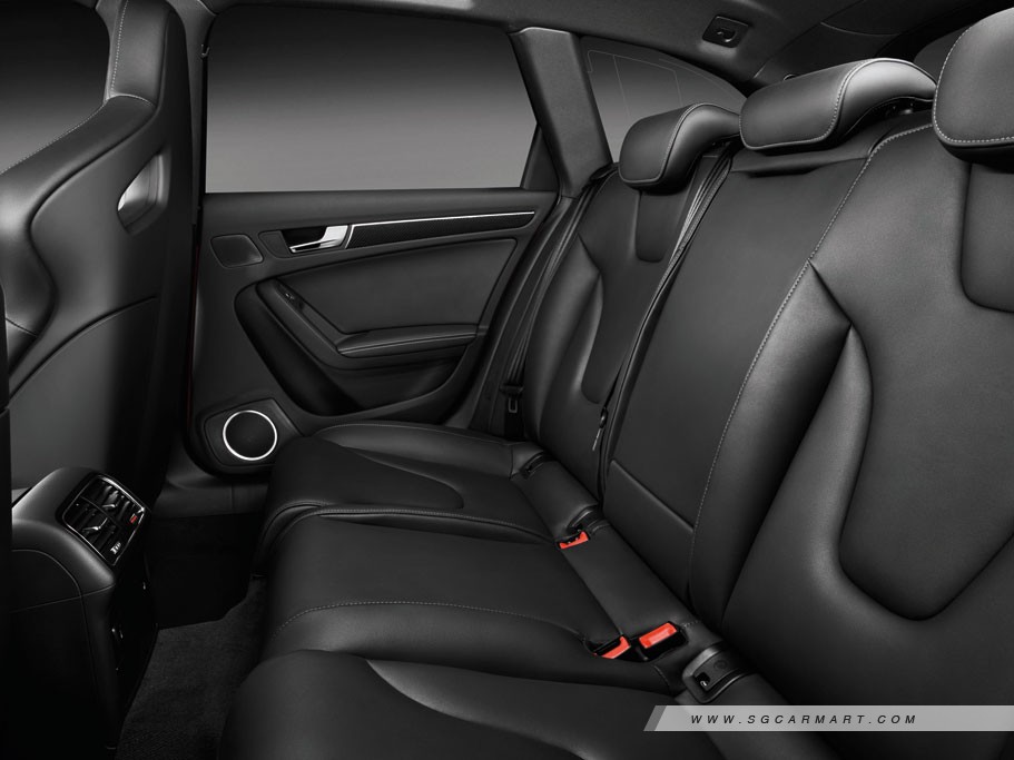 https://i.i-sgcm.com/new_cars/cars/11328/11328_g15