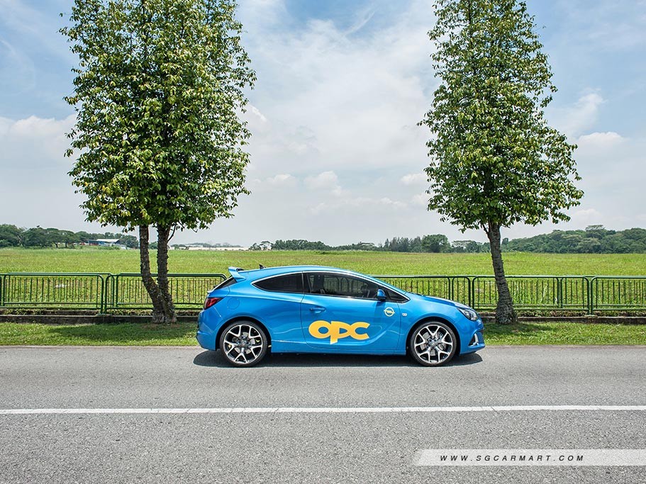 https://i.i-sgcm.com/new_cars/cars/11329/11329_g14