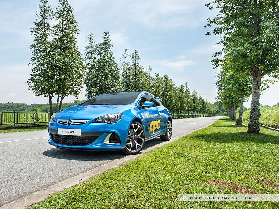 https://i.i-sgcm.com/new_cars/cars/11329/11329_g17