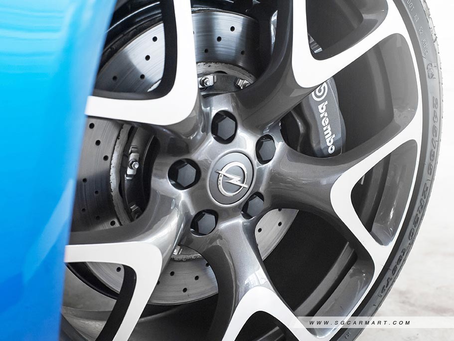 https://i.i-sgcm.com/new_cars/cars/11329/11329_g25