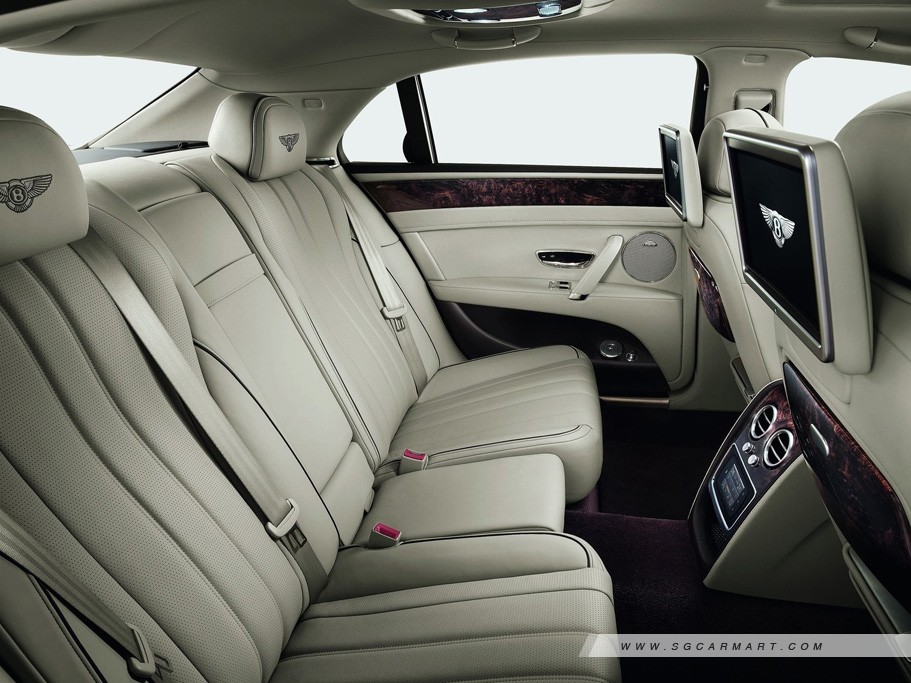 https://i.i-sgcm.com/new_cars/cars/11342/11342_g10