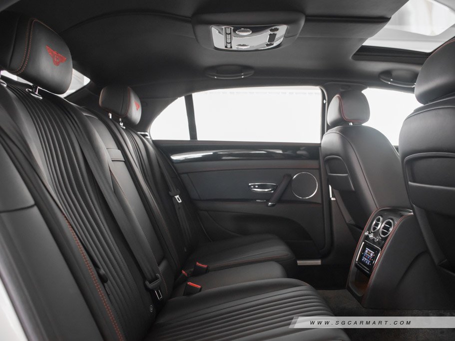 https://i.i-sgcm.com/new_cars/cars/11342/11342_g29